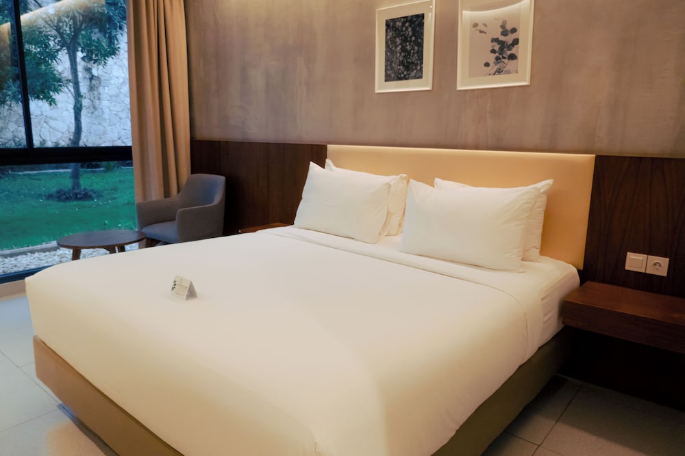 Kambaniru Beach Hotel and Resort 8/49