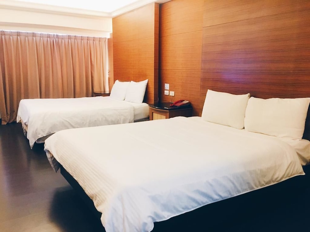 Hua Tai Hotel 8/37
