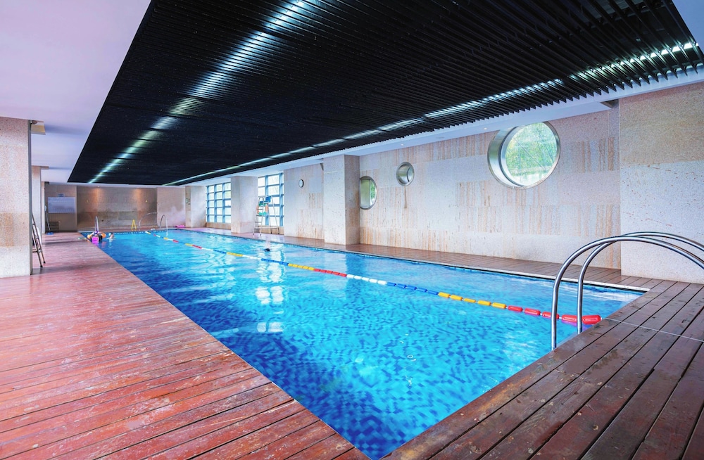 Shanghai International Tourist Resort Fuyi Hotel 38/55