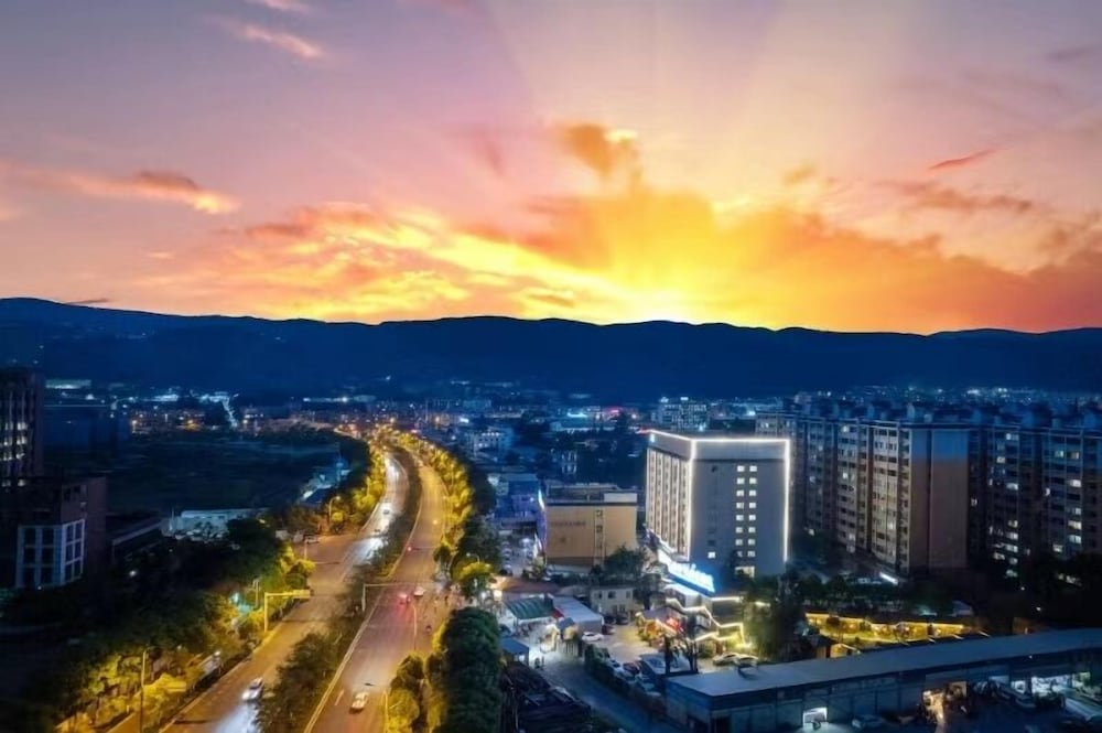 Days Inn by Wyndham Kunming Panlong 51/54