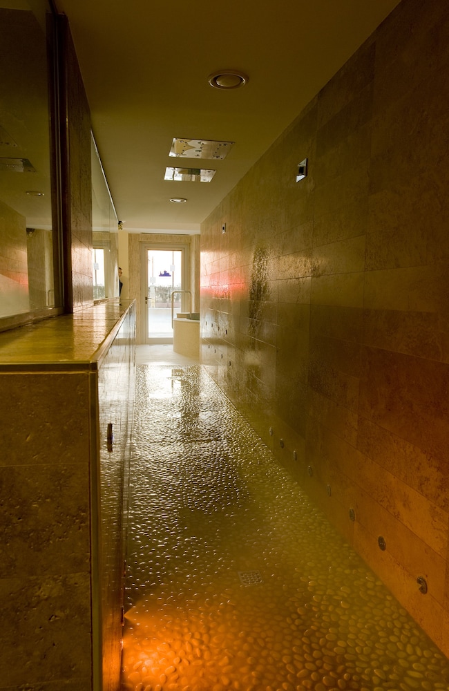 Hotel Sirmione E Promessi Sposi 36/69