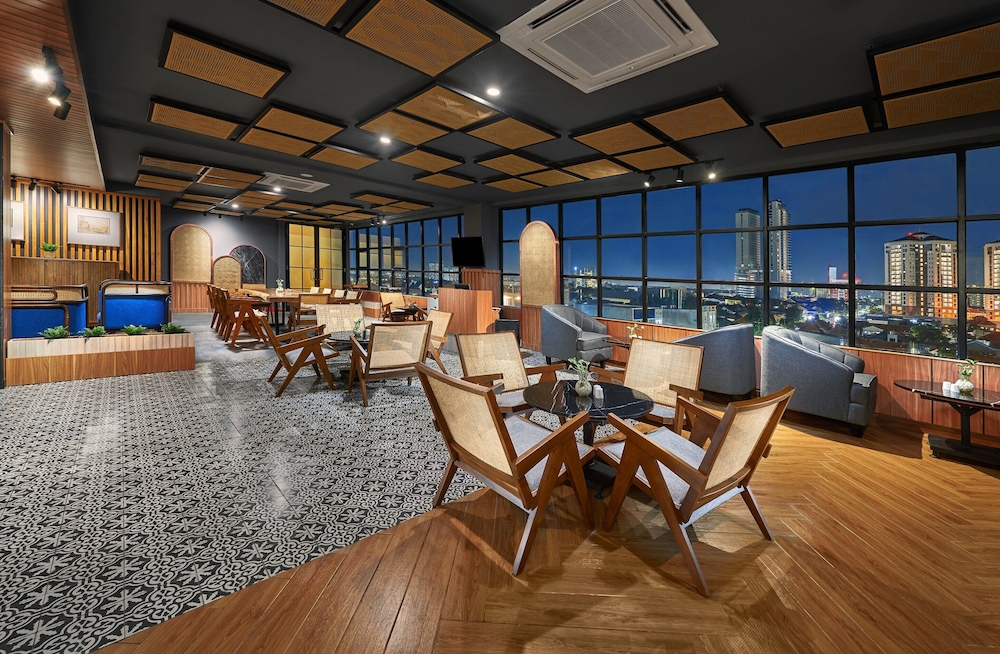 Aston Inn Jemursari Surabaya 27/36