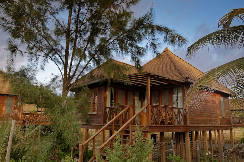 SENTIDOS BEACH RETREAT 3/76