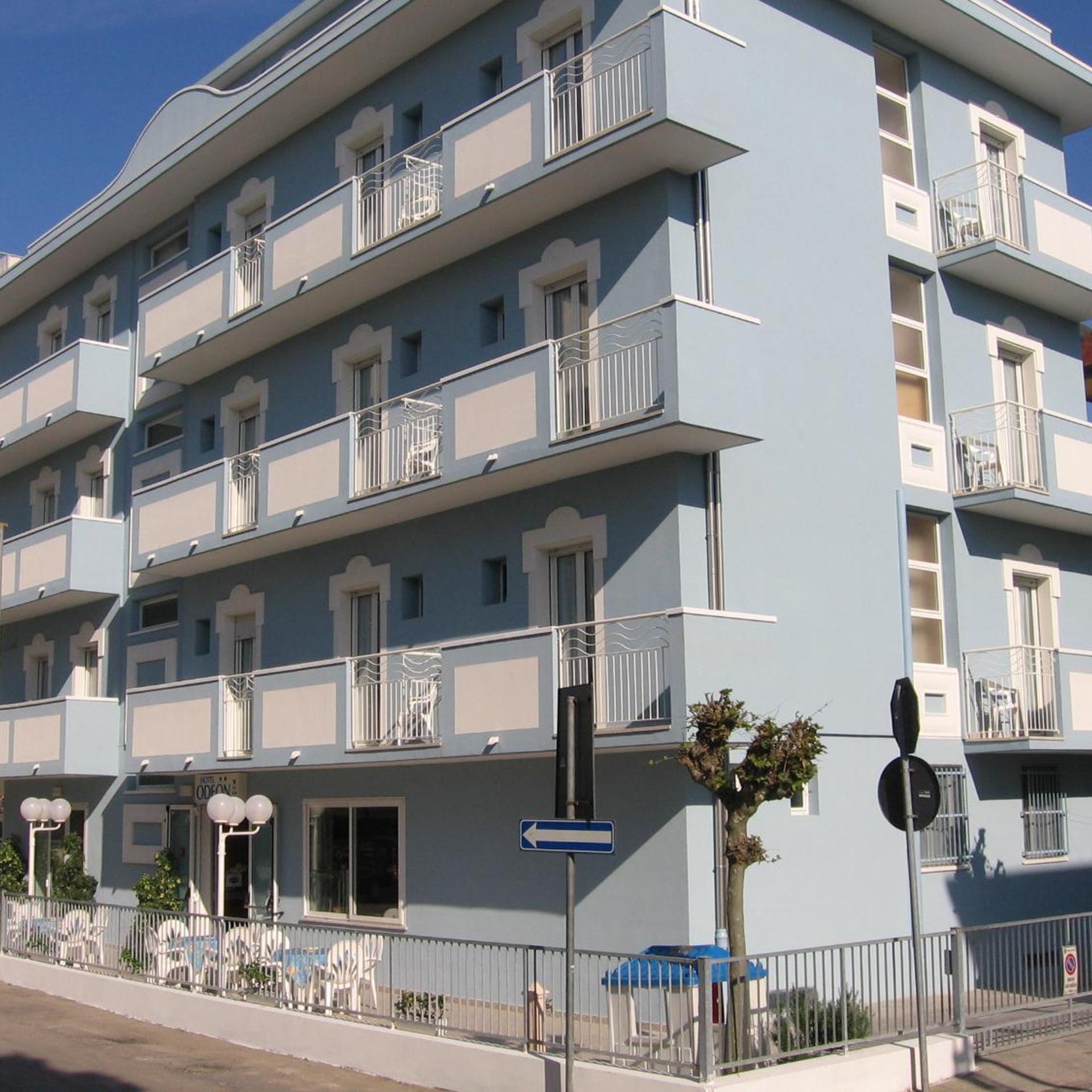 Odeon Hotel 4/47