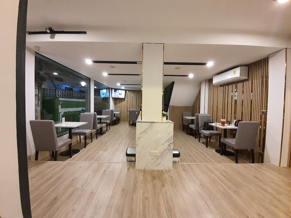 Adamaz House 52/60