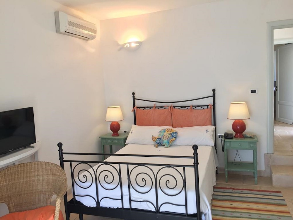 HOTEL PICCOLO MONDO 5/75