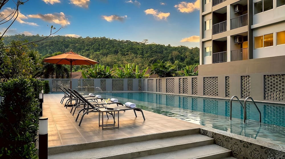 Beehive Boutique Hotel Phuket 43/50
