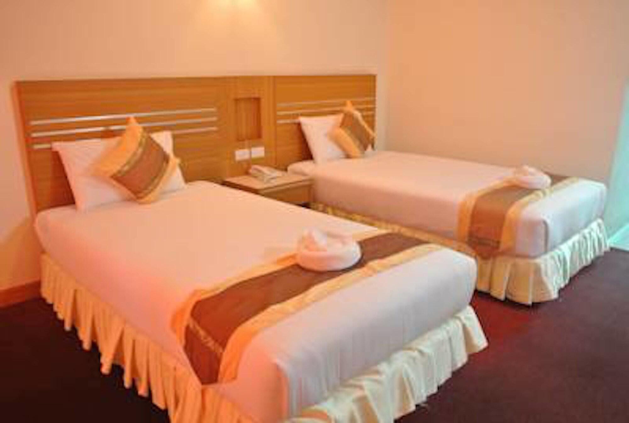 Chaikanathani Hotel 10/25