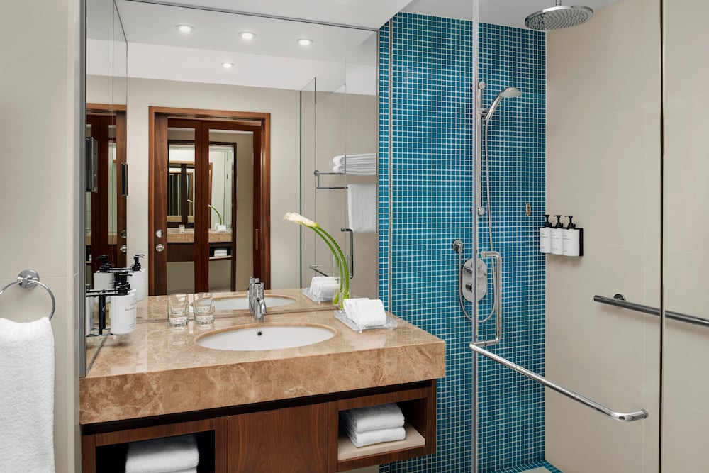 InterContinental Bahrain by IHG 76/77