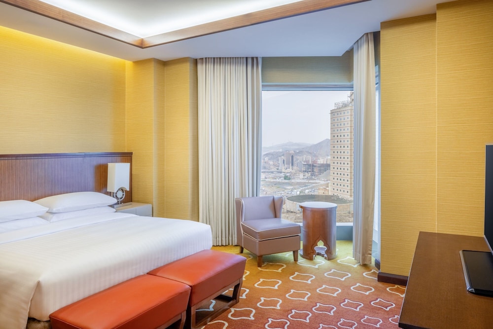 1 BEDROOM, PRESIDENTIAL, SUITE, WITH VIEW, SMOKING
