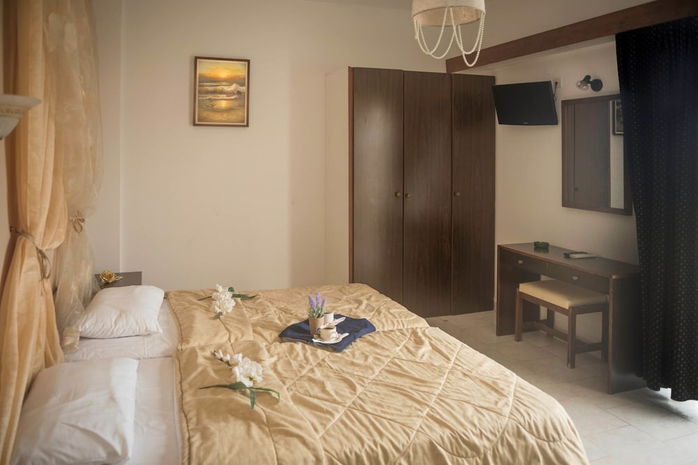Antonios Hotel 26/62