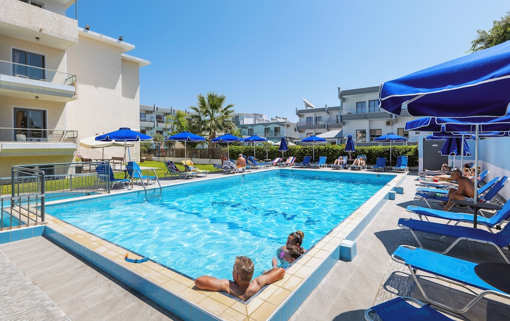 Anixis Hotel 43/52