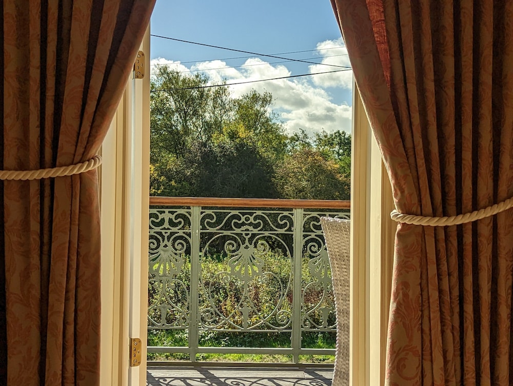The Agent S House Bed Breakfast 25/50