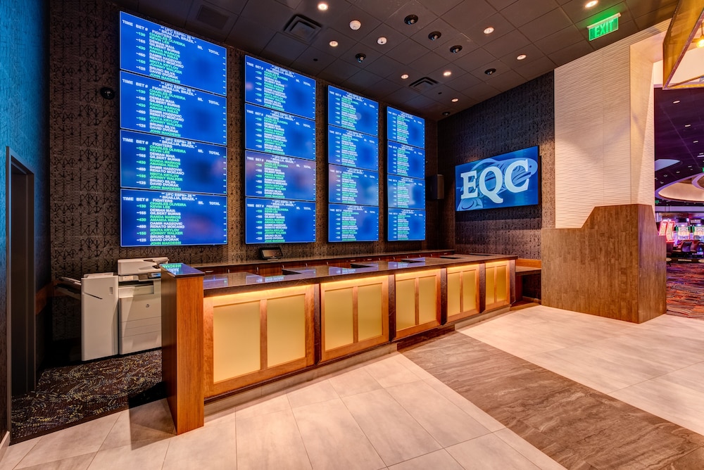 Emerald Queen Hotel and Casino - Tacoma 5/50