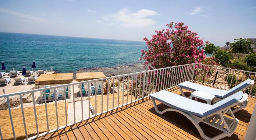 Mojo Otel Beach 22/25
