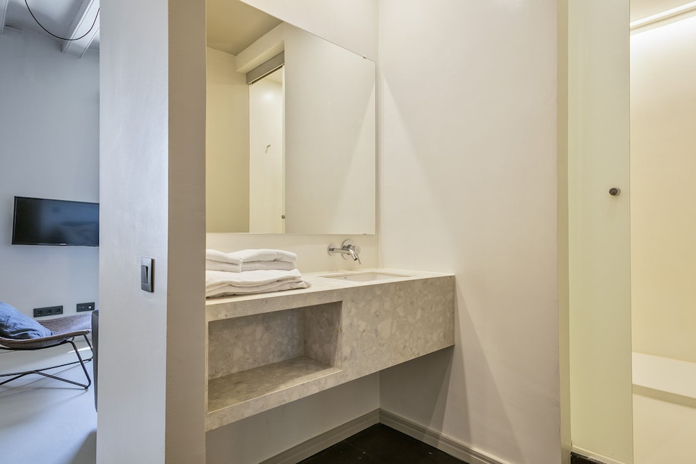 PR3 Apartments 48/50