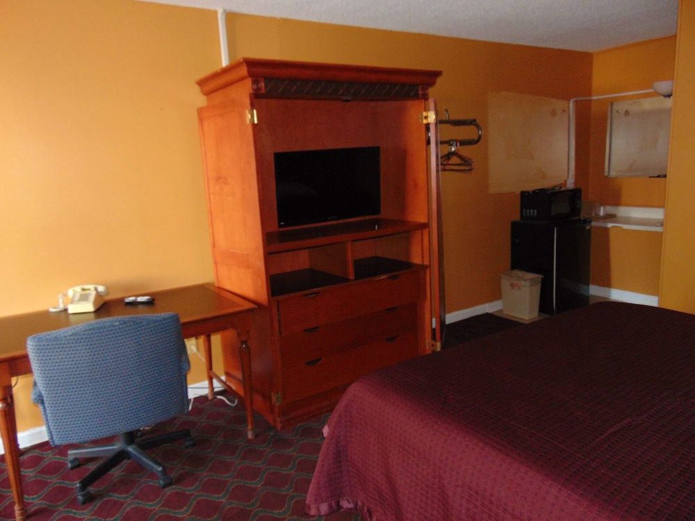 Budget Inn Roxboro 23/32