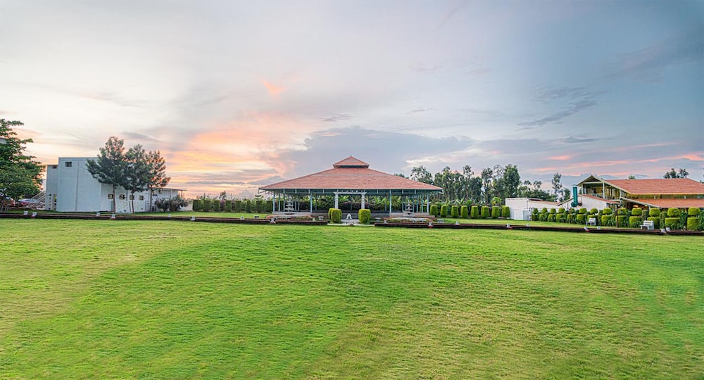 Fiestaa Resort n Events Venue 26/46