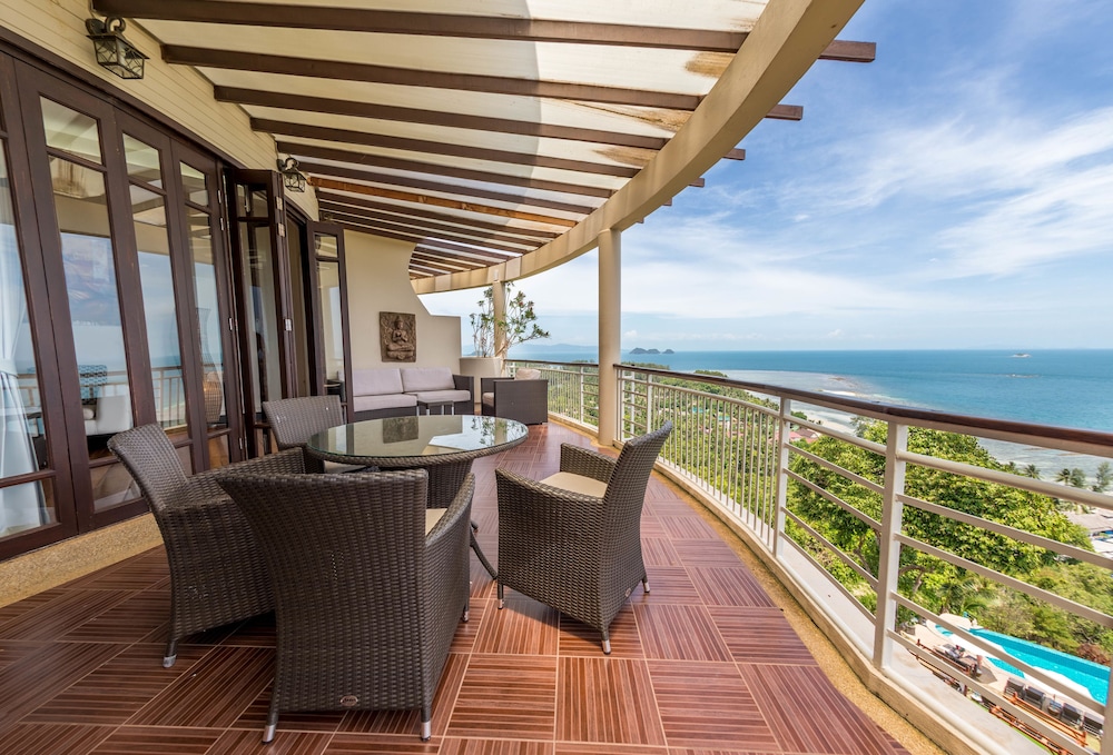 Sunset Hill Boutique Resort 59/77