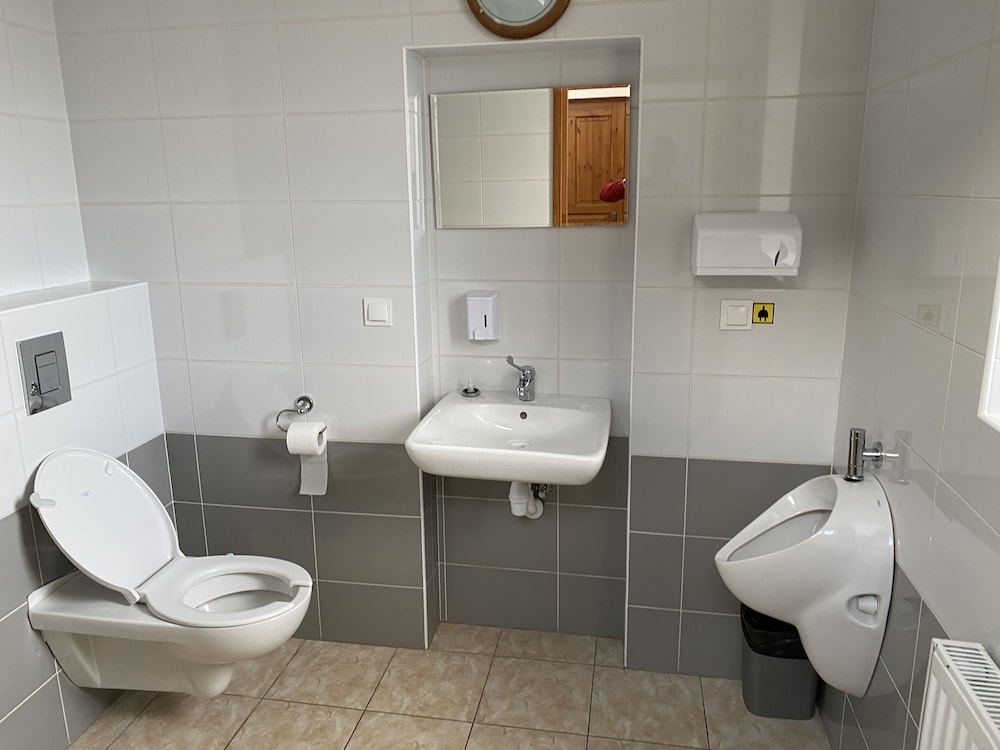 Hostel Sweet Dream Accommodations 48/50