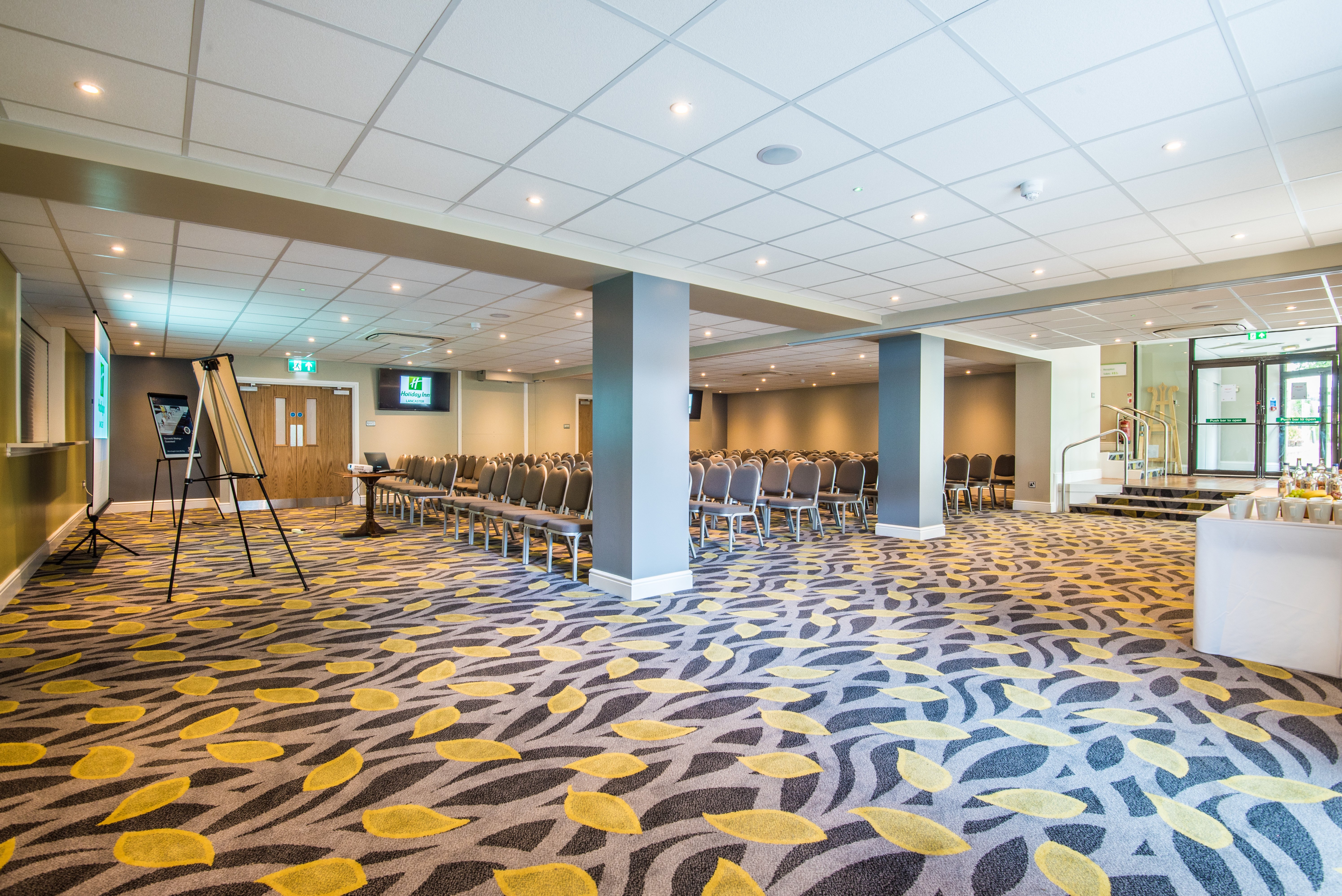 Holiday Inn Lancaster 33/75
