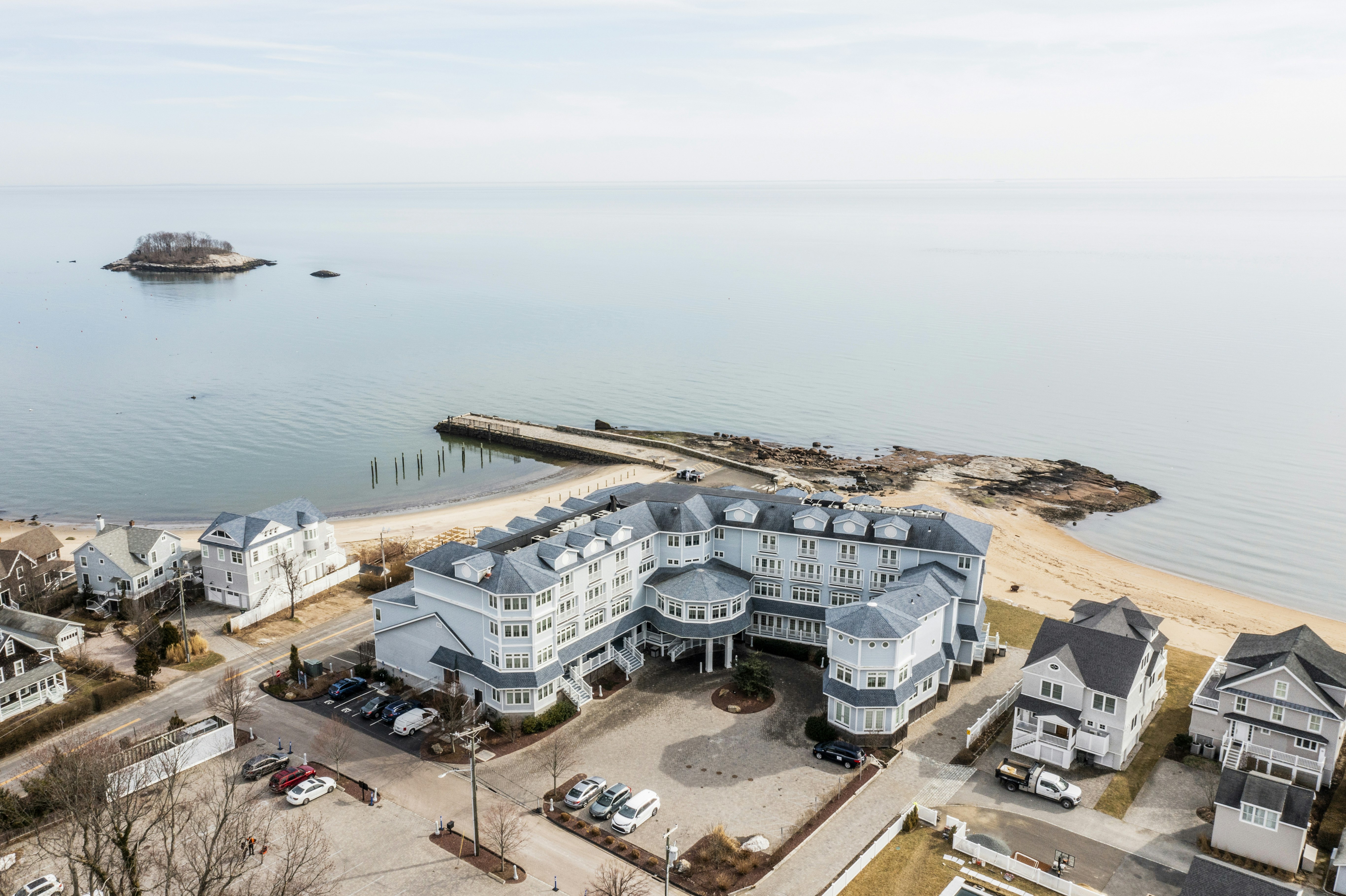 Madison Beach Hotel, Curio Collection by Hilton 84/88