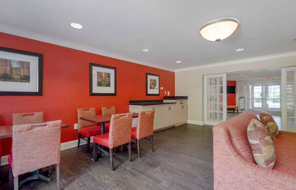 Extended Stay America - Greensboro - Airport 41/59