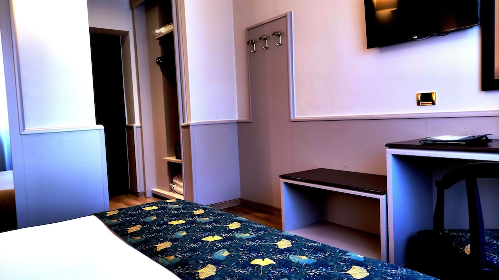 Mokinba Hotel Montebianco 61/71