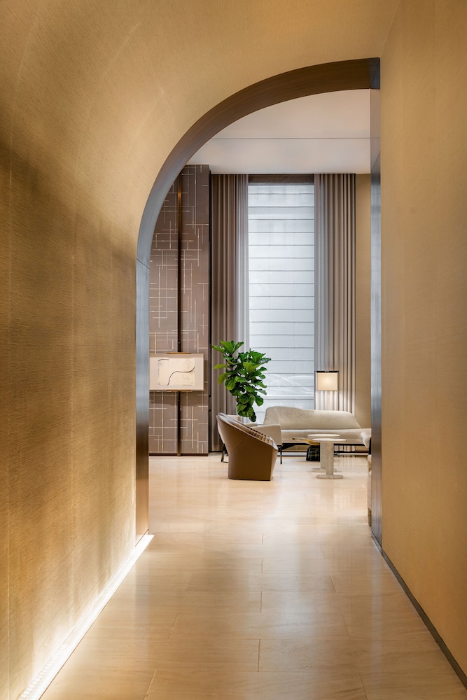 Four Seasons Hotel New York Downtown 7/80