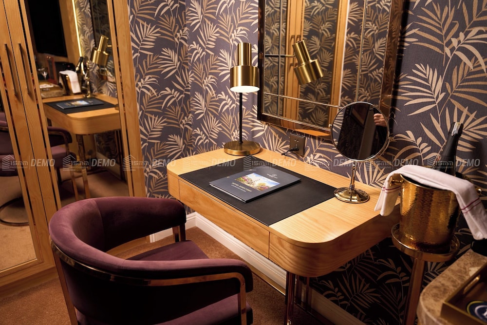 The Haron Hanoi Boutique Hotel 43/47