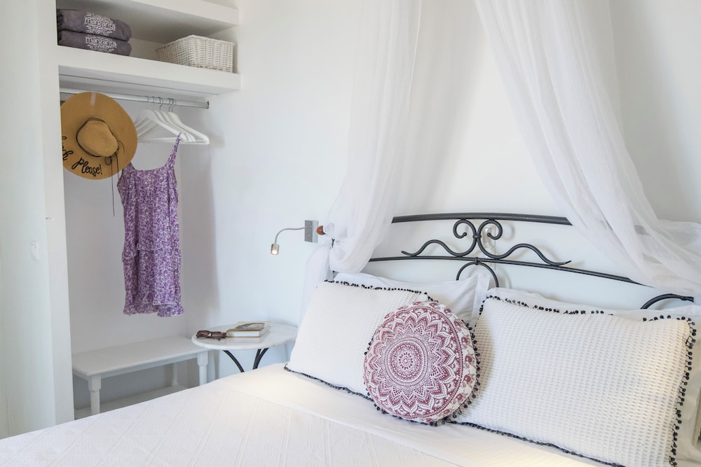 Standard, Twin Beds, Sea View, Balcony, Margarita Studios Ambelas 7/10