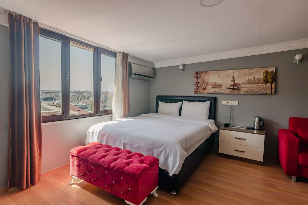 Zendy Suite Hotel 26/88