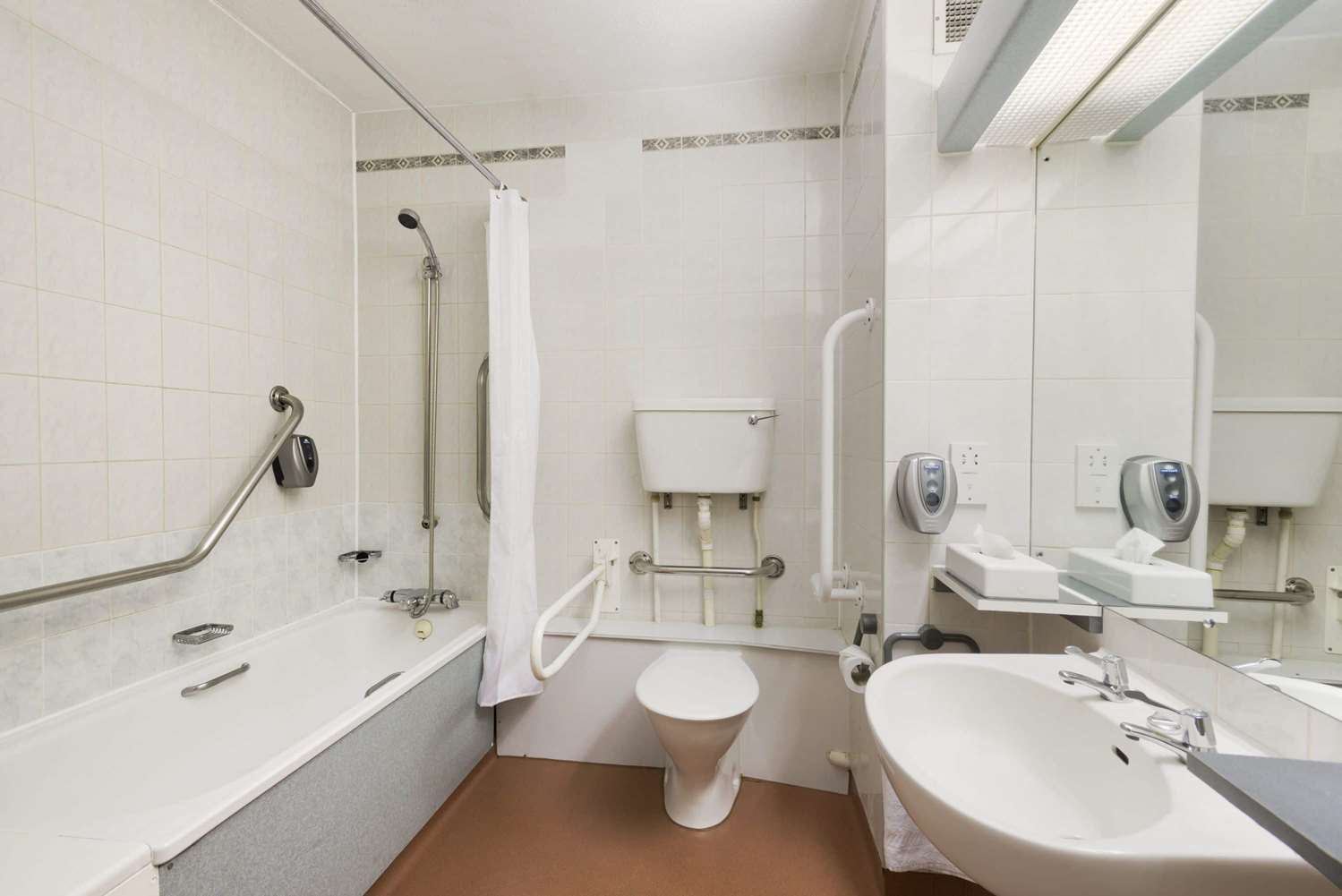 Days Inn by Wyndham Hamilton 9/9