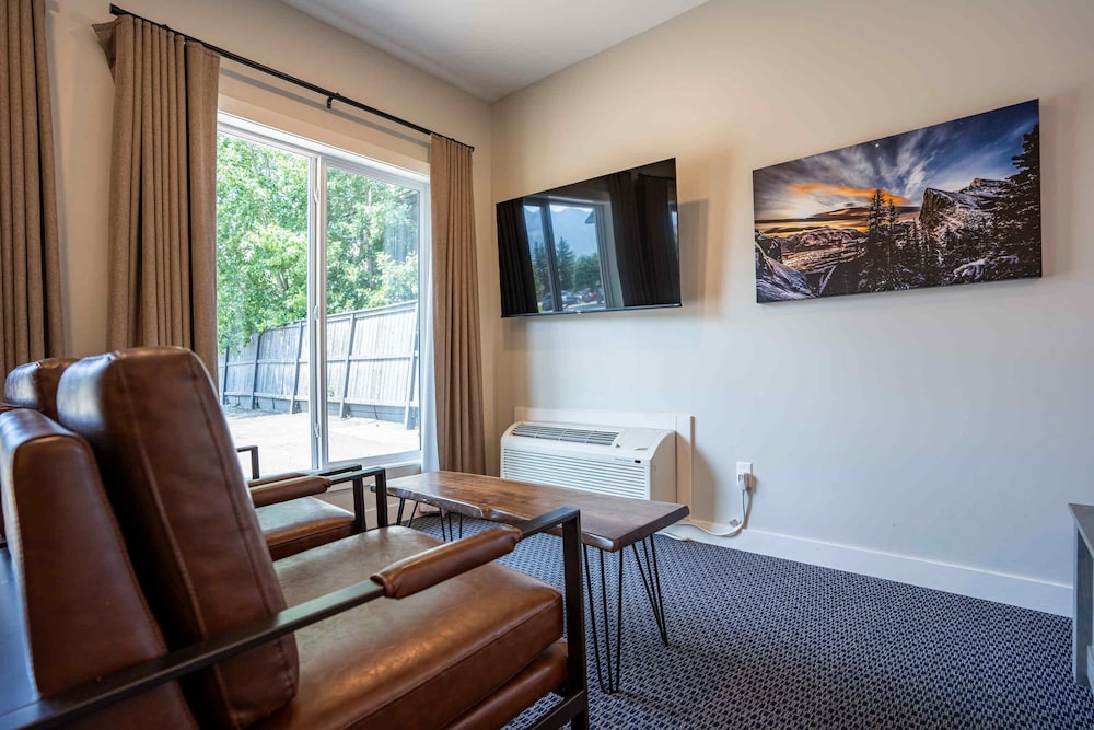 Northwinds Hotel Canmore 31/47