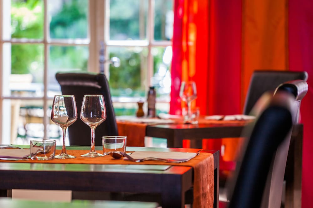 HOTEL LE PETIT MANOIR REST. LA TONNELLE 16/27