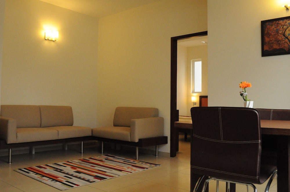 Ixora Suites 21/46