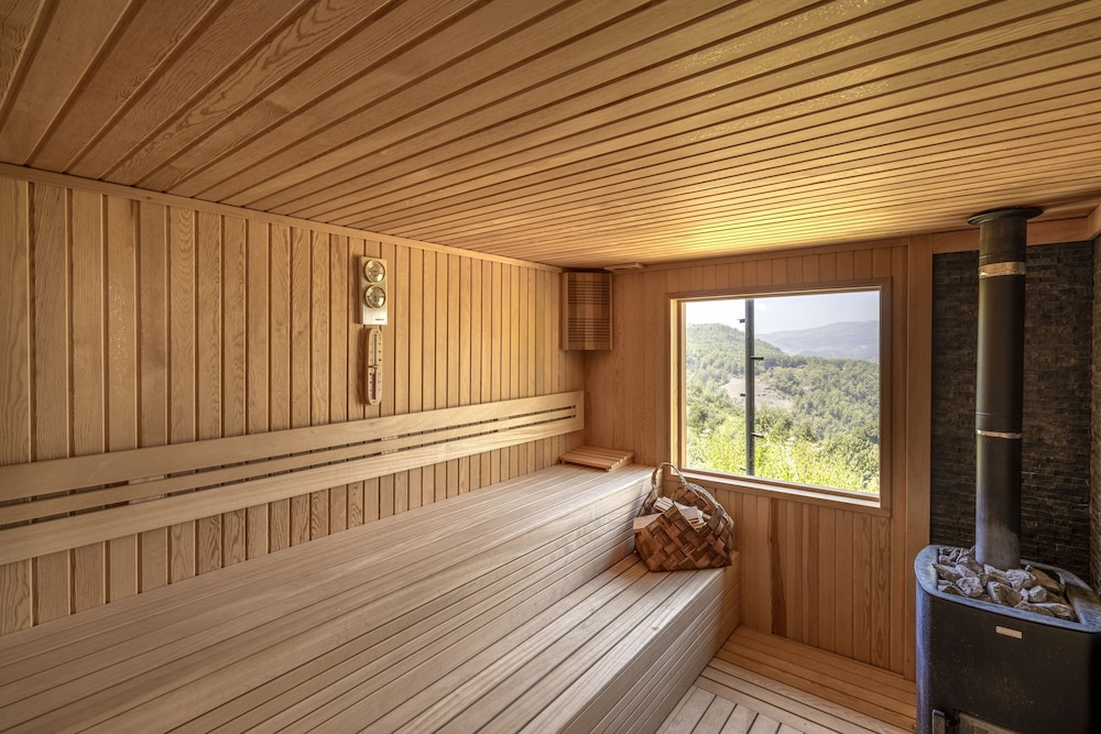 Avena Mountain Boutique Hotel 18/48