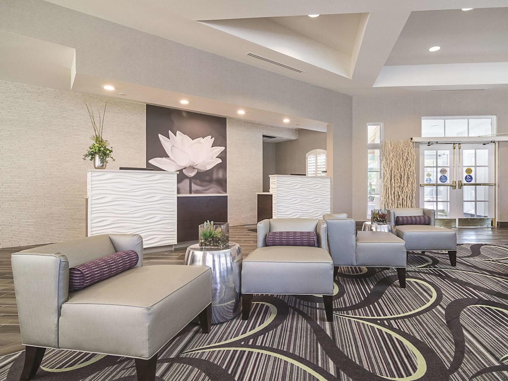 La Quinta Inn And Suites By Wyndham Phoenix Mesa West 37/56