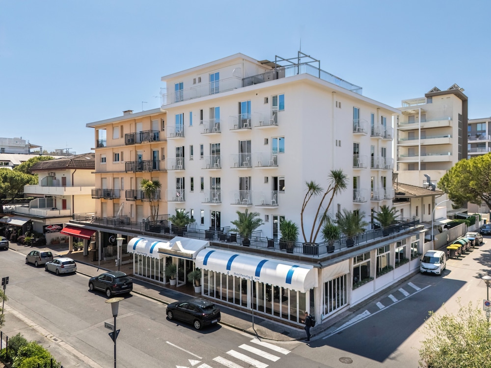 HOTEL PORTOFINO 4/51