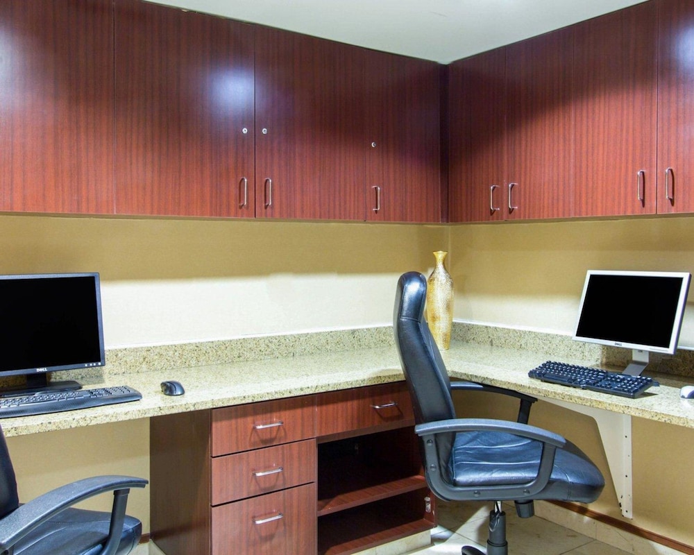 Comfort Inn & Suites Charleston Airport Convention Center 31/41