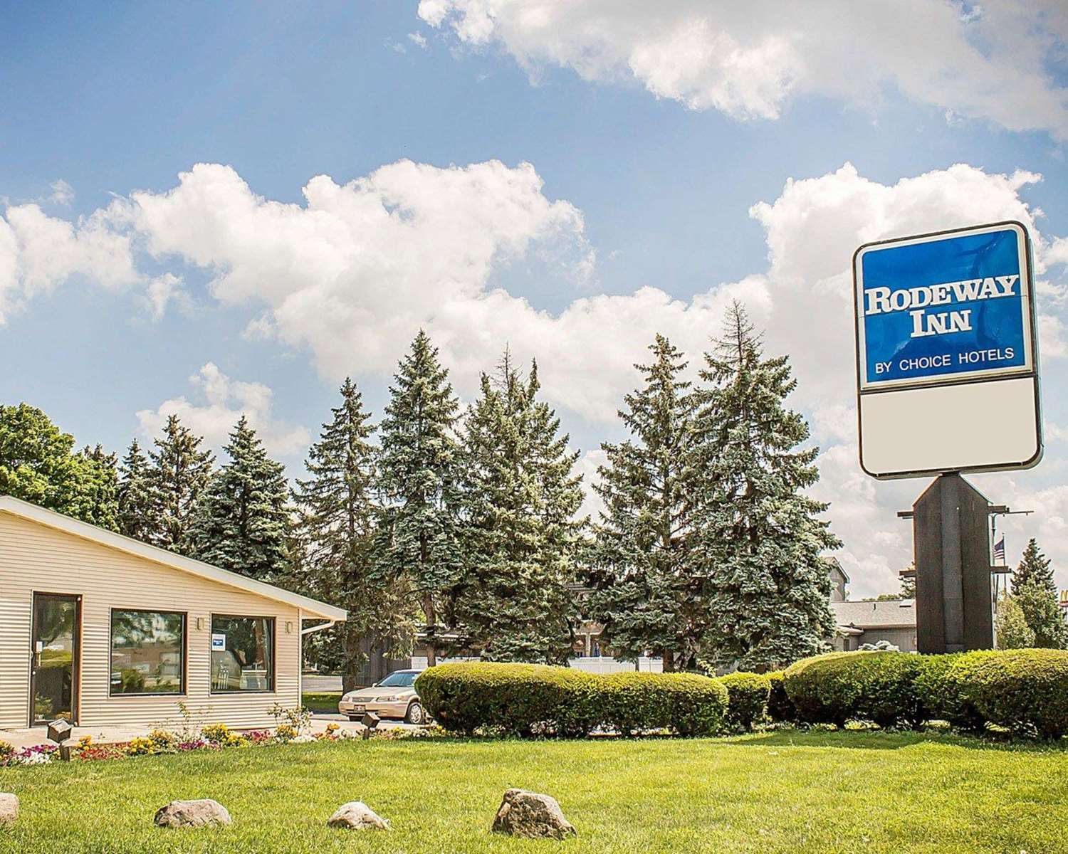 Rodeway Inn Findlay University Area 43/43