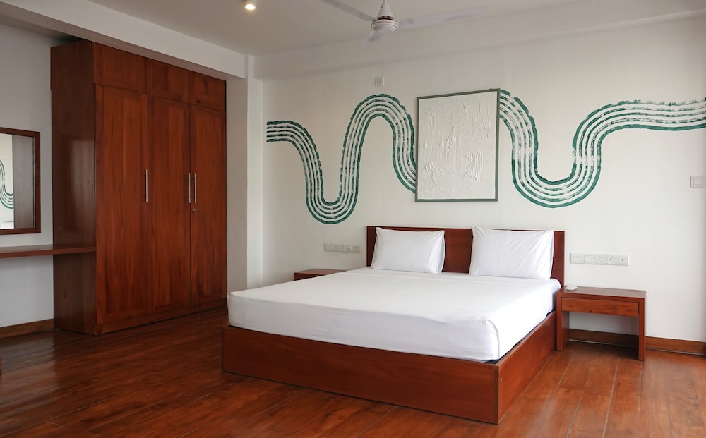 Hotel J Negombo 10/52