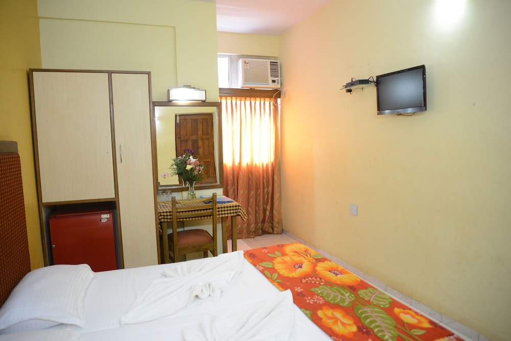 VALENTINES RETREAT 37/64