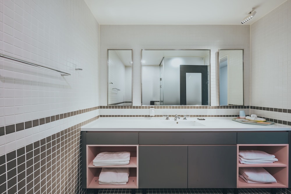 Jeju Bricks Hotel 62/64