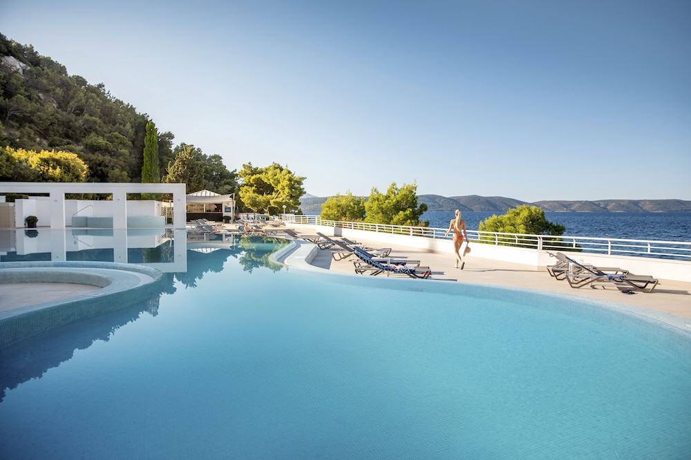 TUI BLUE Adriatic Beach - Adults Only 71/75