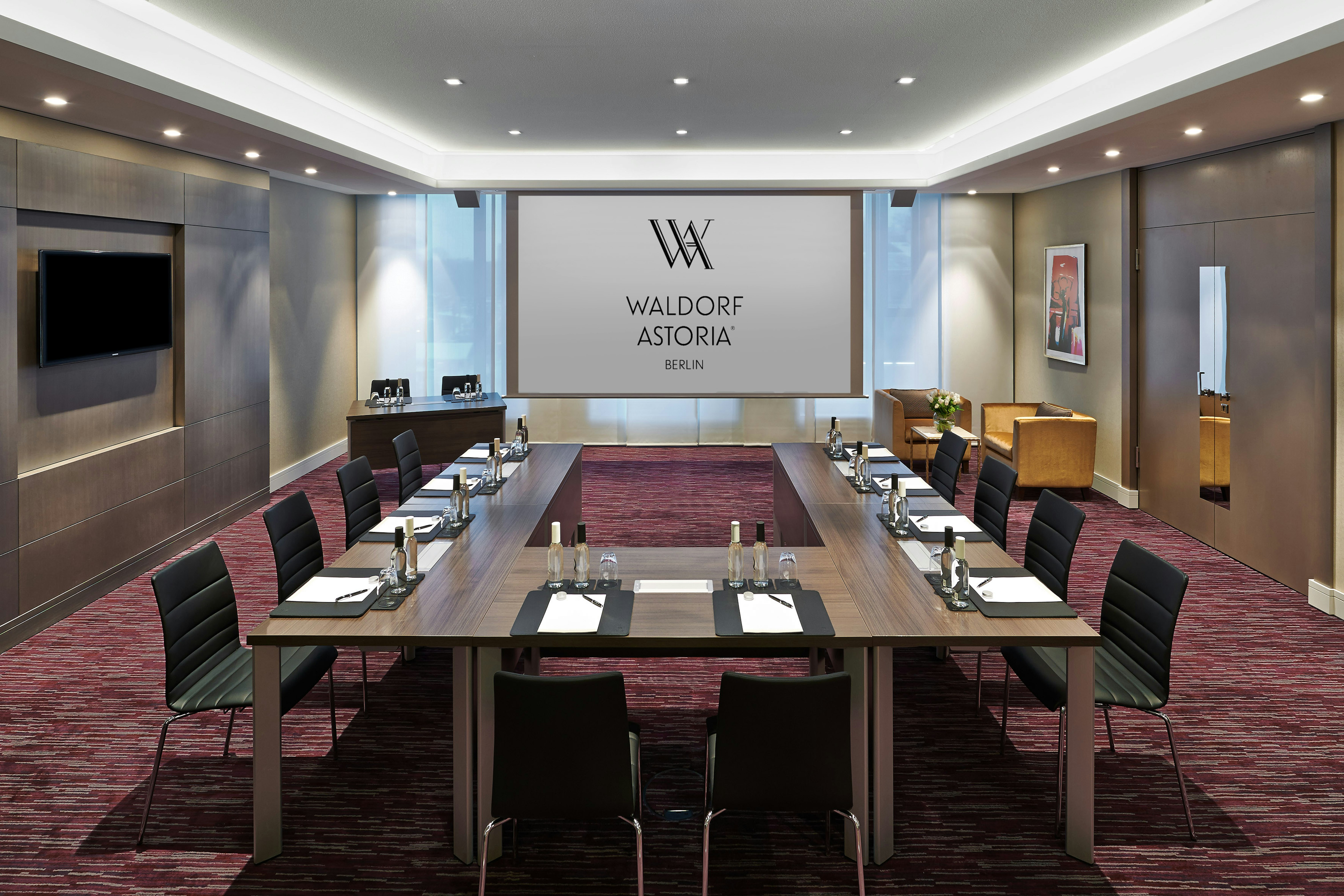 Waldorf Astoria Hotel 61/68