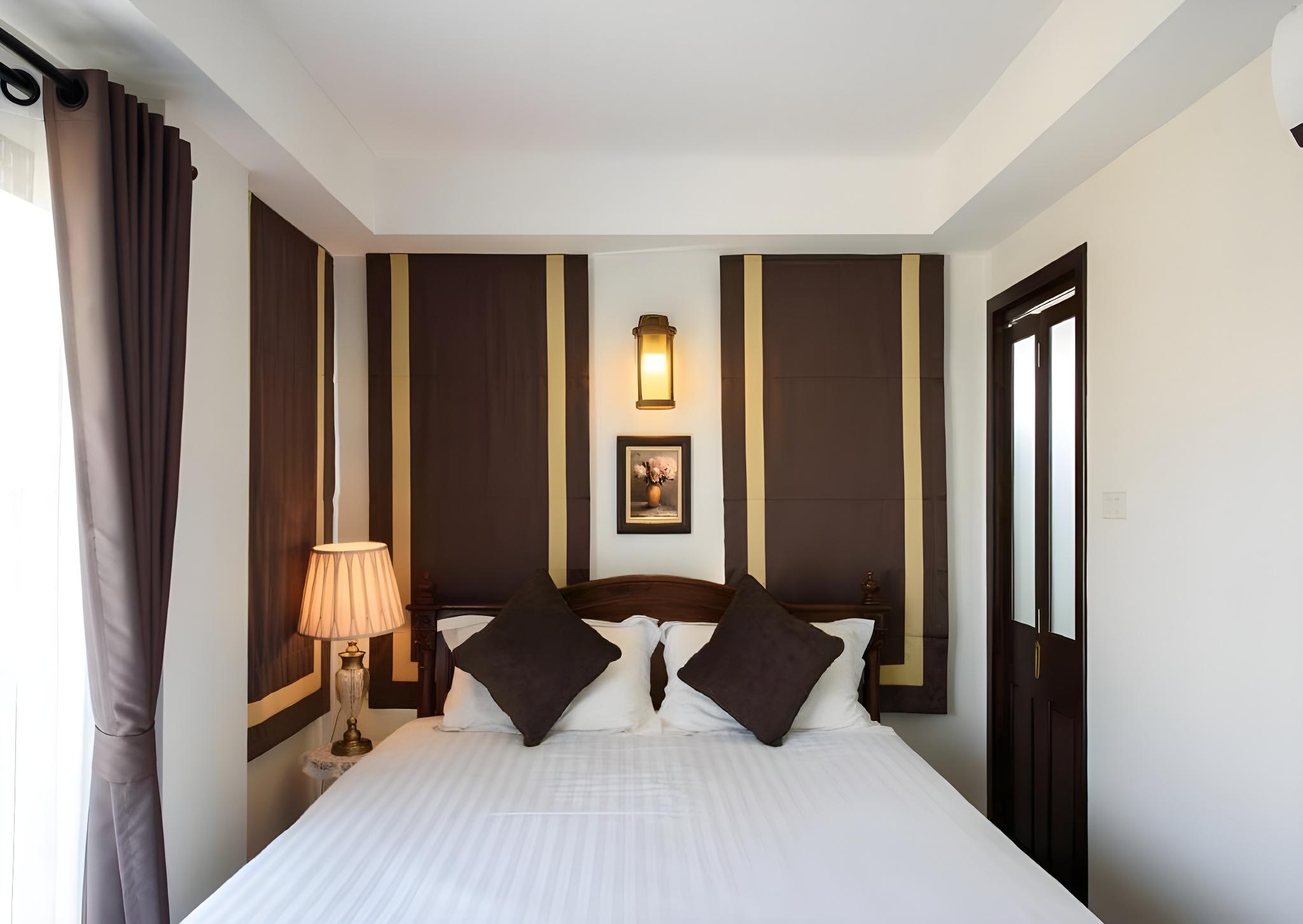Semi Room, Semi Double Bed, Small