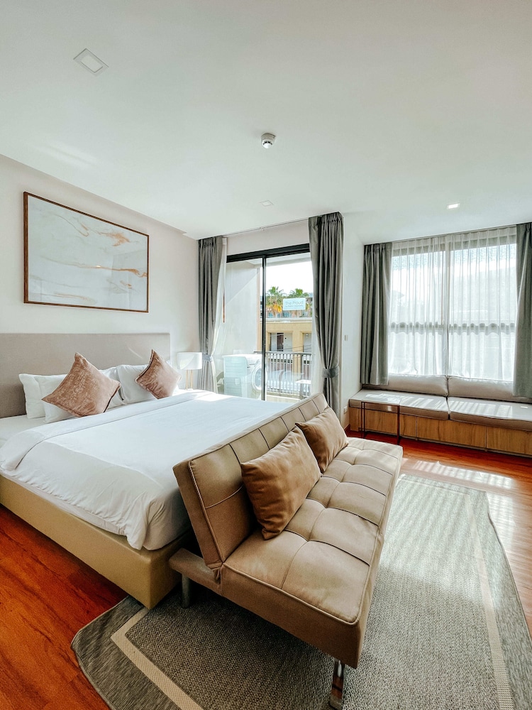 1 BEDROOM, PREMIER