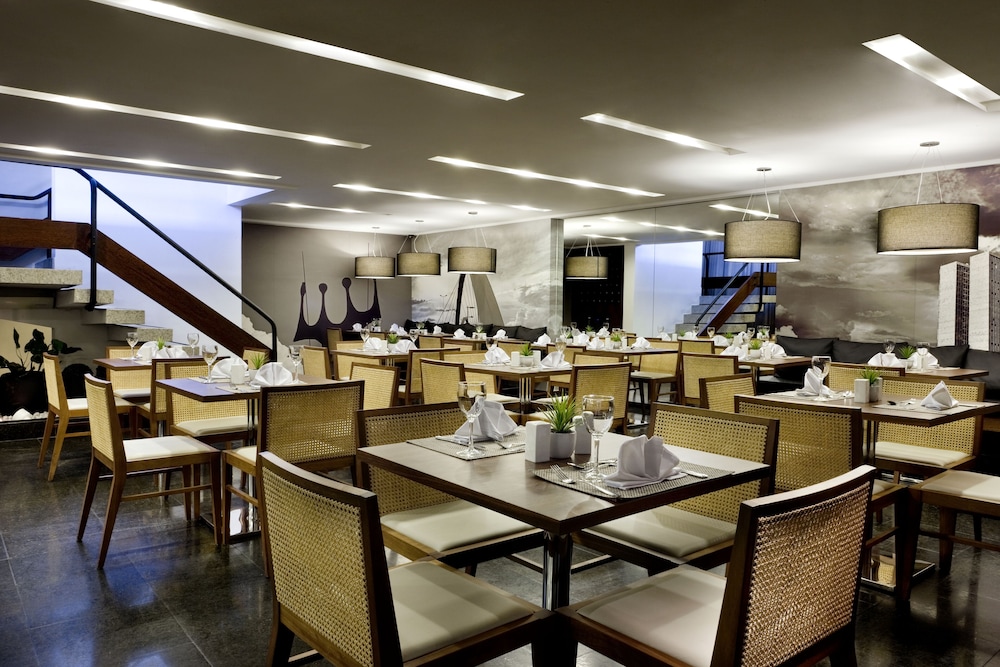Sia Park Executive Hotel 36/44