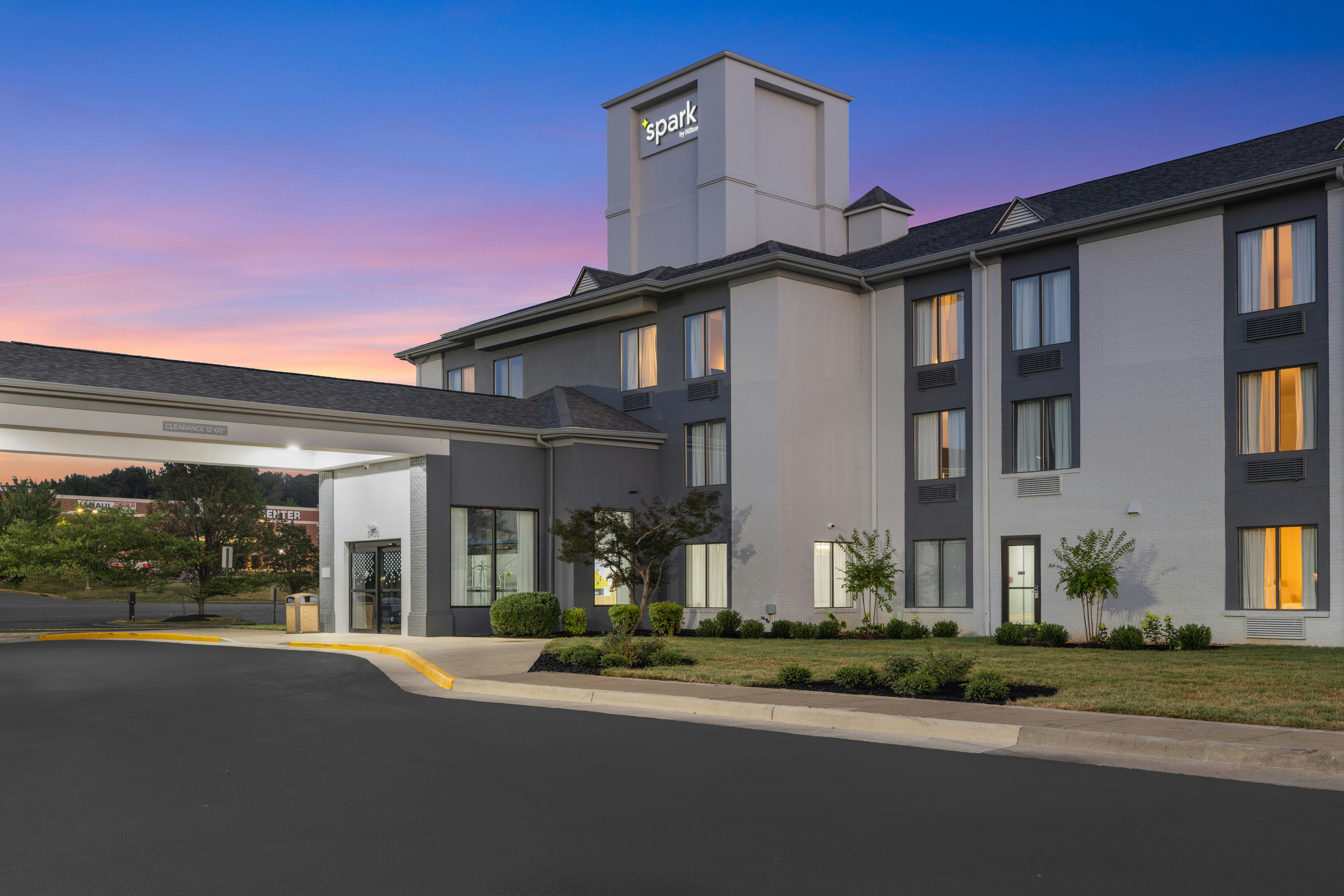 Spark by Hilton Fredericksburg Southpoint 35/38